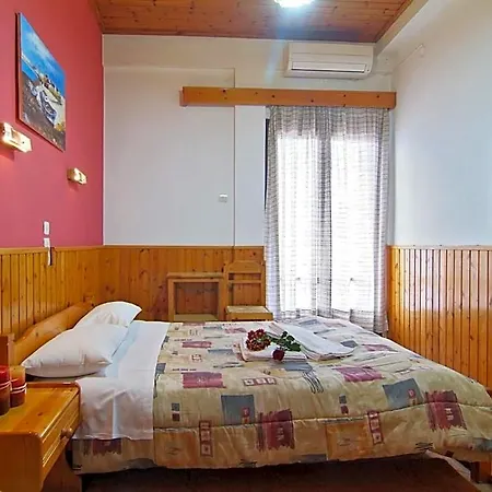 Отель Athina