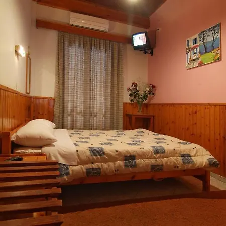 Hotel Athina *