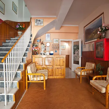 Athina Hotel