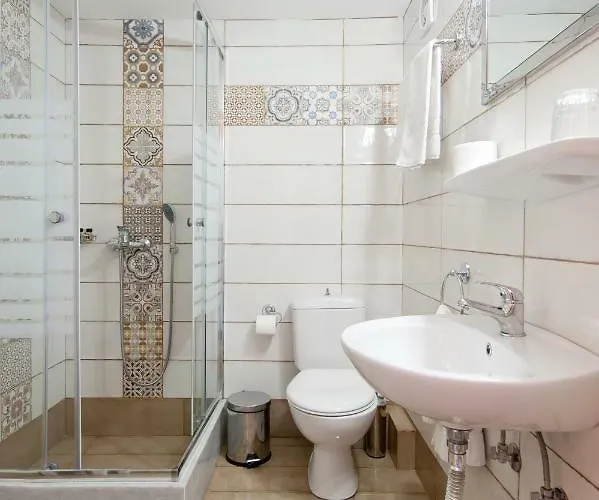 Ξενοδοχείο Athina *